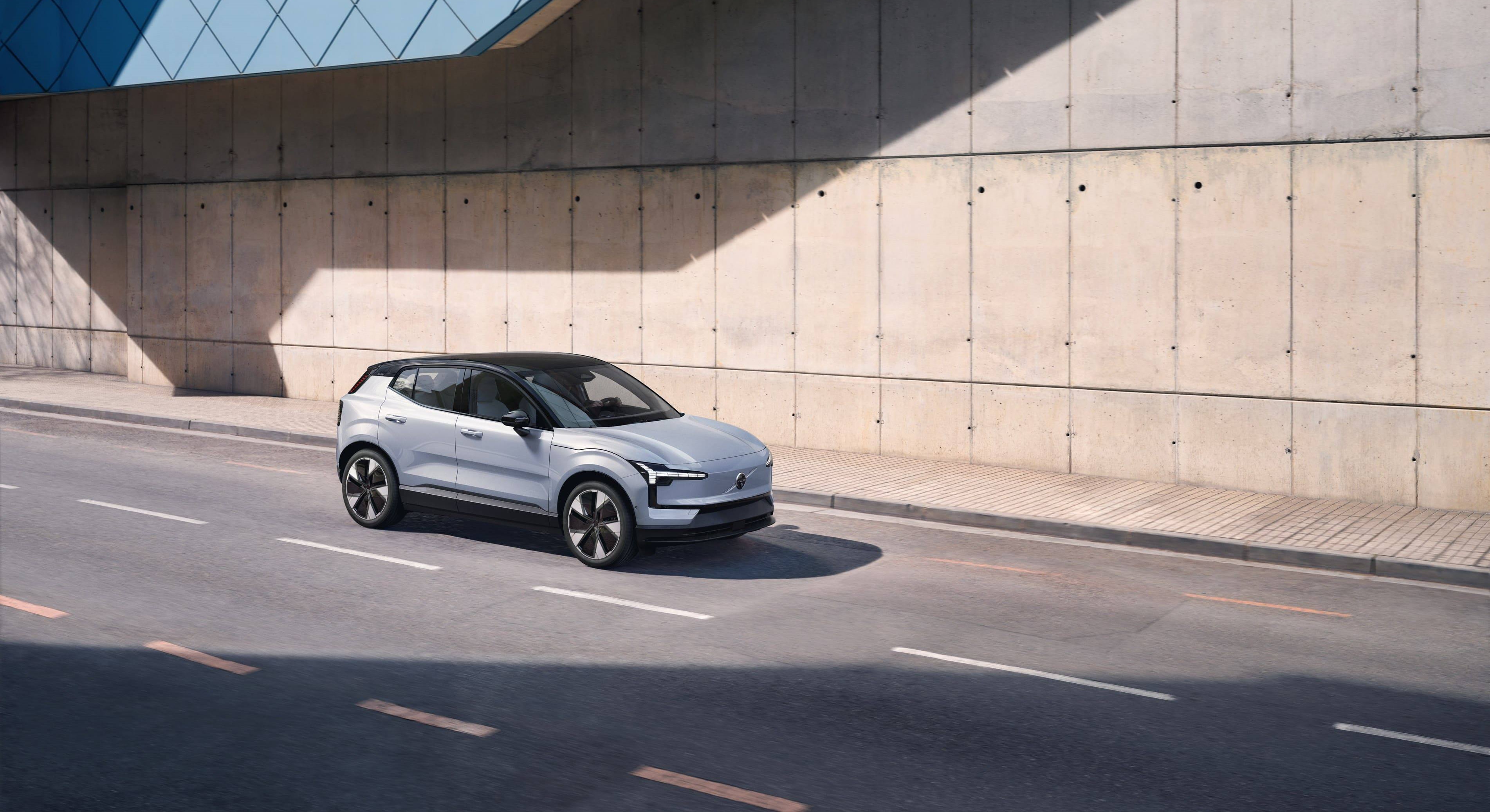 Volvo EX30 здобув нагороду «Автомобіль року»  ще до появи на окремих ринках